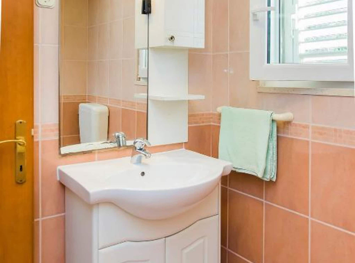 Bathroom 5, Apartments Sea View Pelješac, Janjina