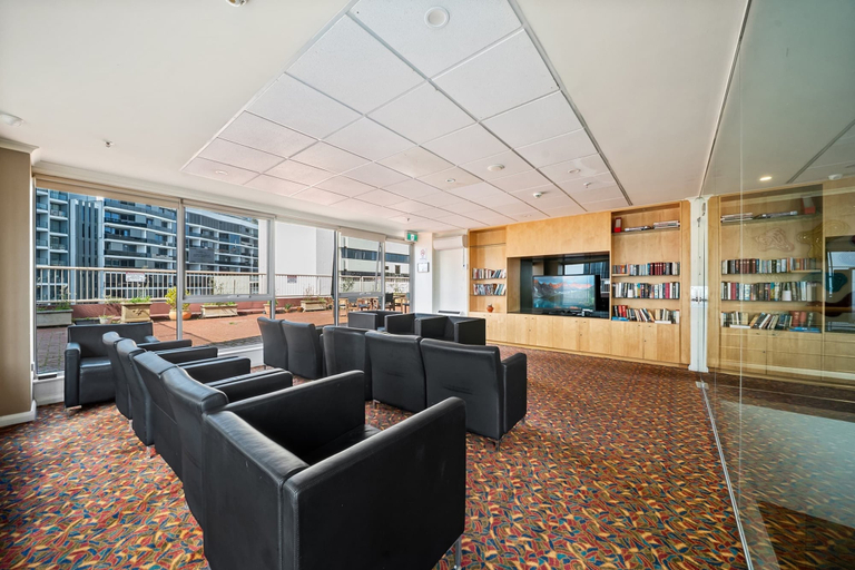 Reception, Spacious 3-bed Apartment in Canberra CBD, Canberra