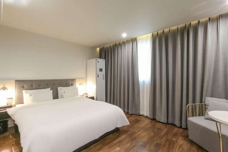 Bedroom 4, Ulsan Ilsan French Code, Dong