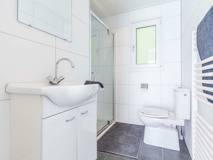 Bathroom 2, Holiday Home With 1 Bedroom, Noordwijk