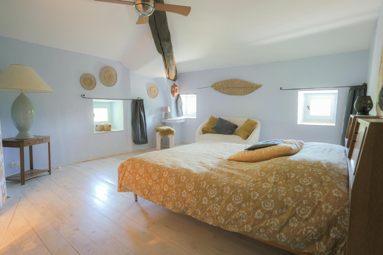 Bedroom 2, Le Mas des Sources, Gard