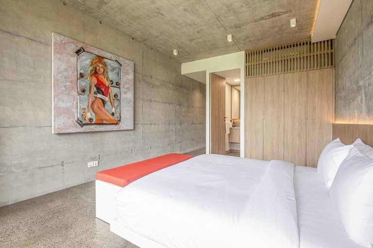 Exterior 5, Chic 2BR Villa in Canggu Enclosed Living & Pool, Badung