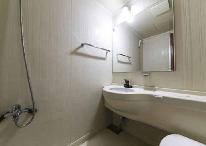 Bathroom, Resortel, Sokcho
