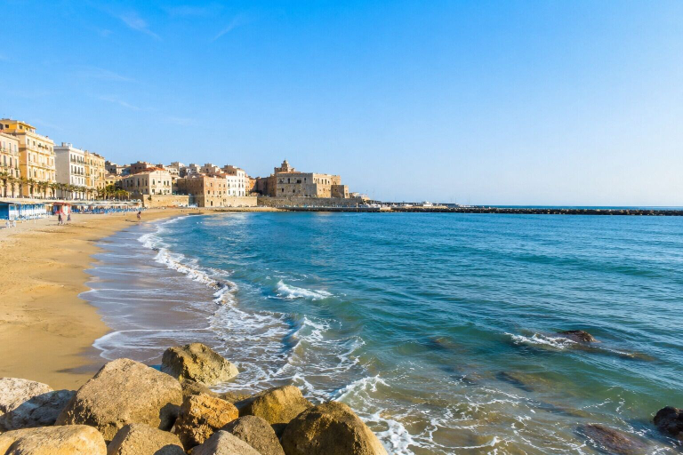 Beach 3, caty house, Rome