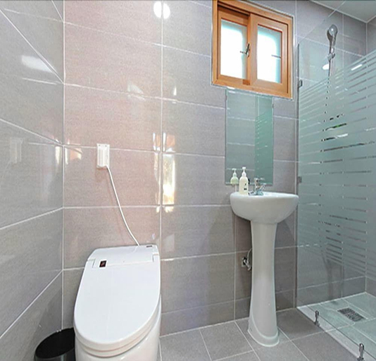 Bathroom, Cheonggong Hanok Stay, Gyeongju
