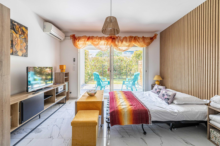 Room 5, Modern Studio - AC - 2P - Cannes, Alpes-Maritimes
