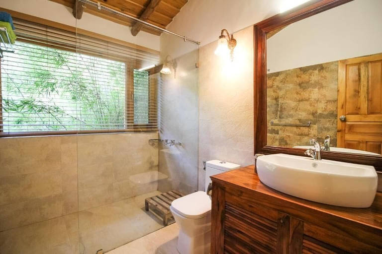 Bathroom 2, Binsar Forest Retreat, Bageshwar