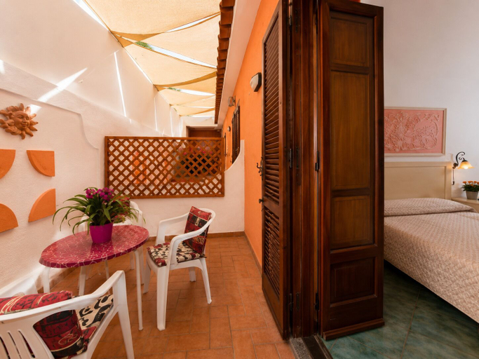Bedroom 5, Hotel Aragonese Ischia, Napoli