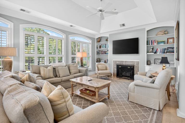 Living area 3, Reel Escape At Marsh Lake 3 Bedroom Villa, Georgetown