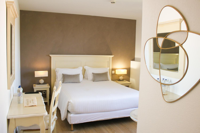 Bedroom 3, Hôtel Beau Site - Cap d'Antibes, Alpes-Maritimes