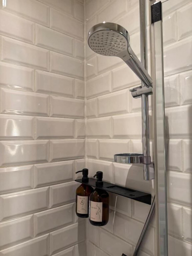 Bathroom 4, Clemanbruges, West-Vlaanderen