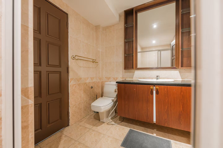 Bathroom 4, 40Pax Bangsar Luxe Pool Villa by Verano, Kuala Lumpur