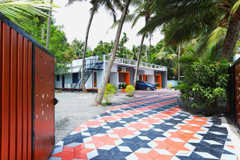Property grounds, LAKE OF ALSIMA, Kollam