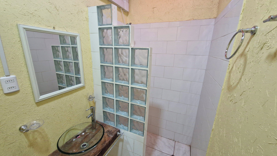 Bathroom 2, Eltoconar atacama, El Loa