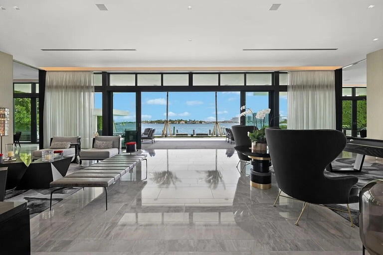 Exterior 3, Villa Naomi, Miami-Dade
