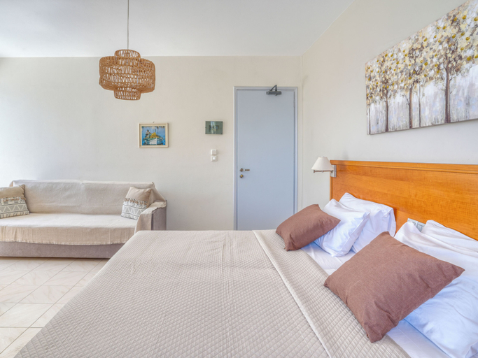 Bedroom 3, Philippos Studios, South Aegean