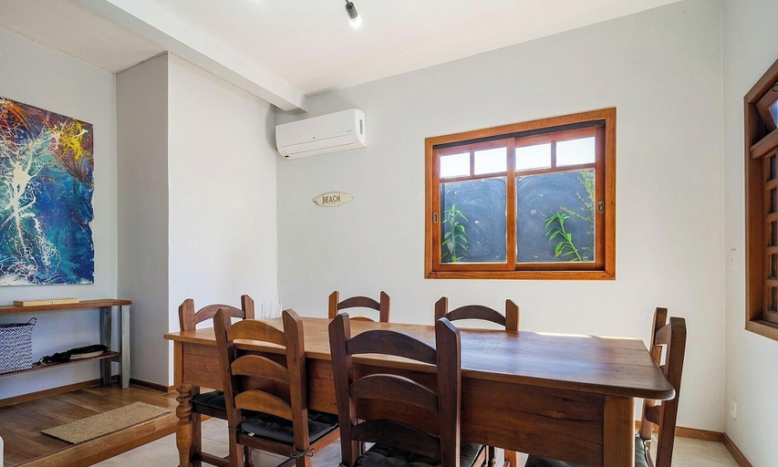 Dining 3, House With Pool Near the Beach Jde792, Florianopolis