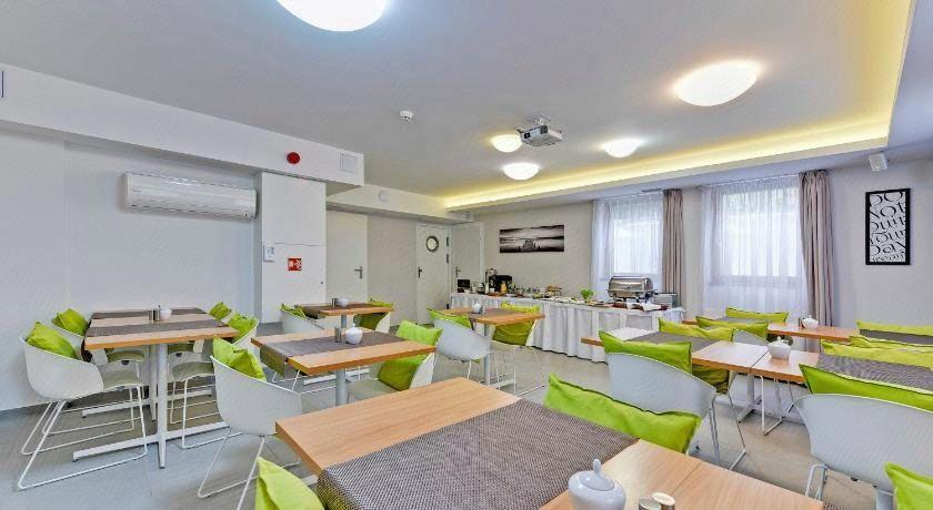 Food & Drinks, Villa 21 Victus by Noclegi Renters, Sopot
