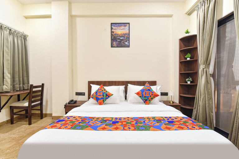 Room 2, FabHotel Aura Azure, Mahalaxmi Nagar, Indore