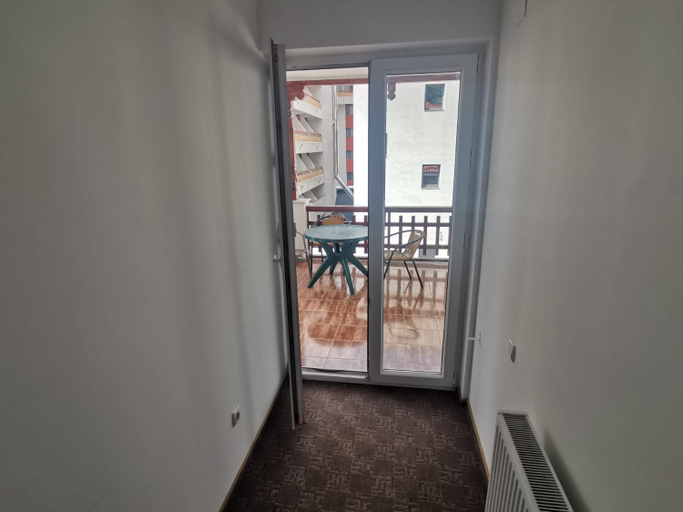 Others 5, Pensiunea Belladonna Baile Olanesti, Livadia