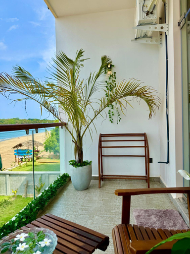 Others 5, Hotel Beach Castle, Pothuvil