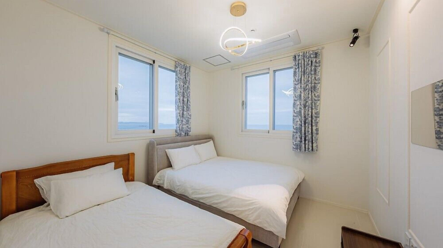 Bedroom 4, Haean-ro 2898, Pohang