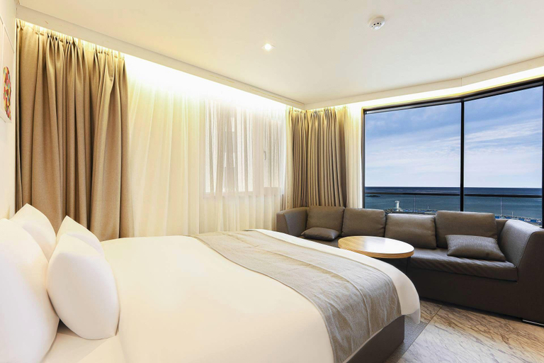 Bedroom 3, Busan Songjeong Brooks Hotel, Haeundae