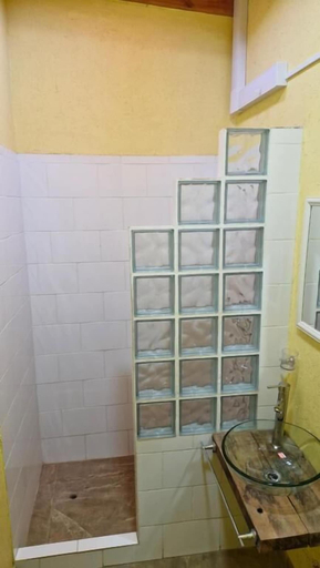 Bathroom 4, Eltoconar atacama, El Loa