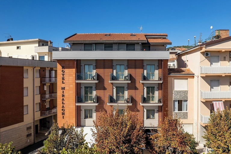Exterior & Views, Hotel Miralaghi Family & Sport, Siena