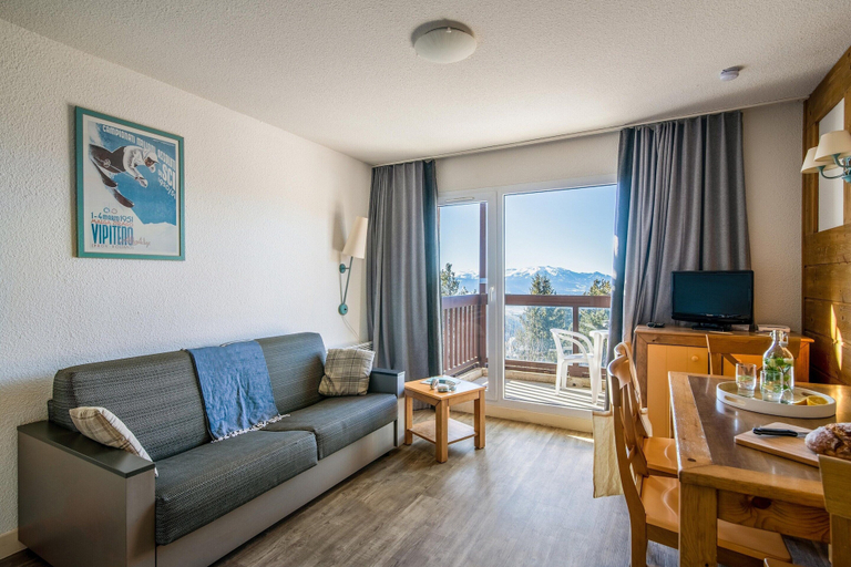 Living room 2, Pyrenees Alpine Apartment for 5, Pyrénées-Orientales