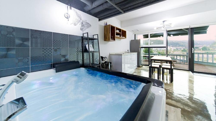 Sport & Beauty 4, Gyeongju 7th Street Pool Villa, Gyeongju