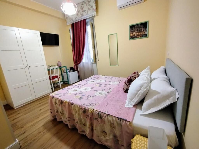 Room 2, Al Quadrato d'Oro, Catania