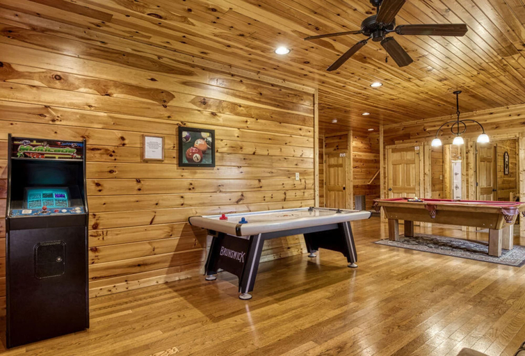 Game room 5, Bigfoot Hideout, Sevier