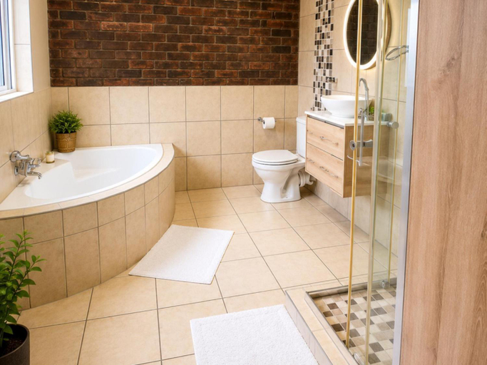 Bathroom, Comfort e Casa Lodge Near OR Tambo Airport, Ekurhuleni