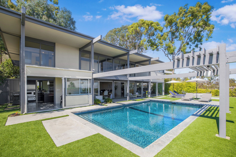 Exterior 2, Solara Point, Los Angeles