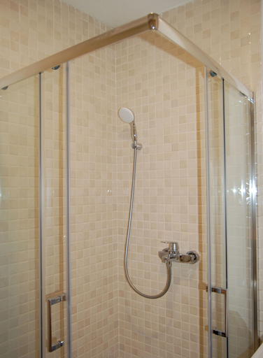Bathroom 3, Status M Apartments 98
