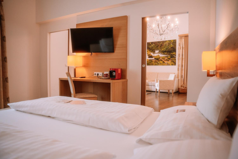 Bedroom 3, Relax- & Wanderhotel Poppengut, Kirchdorf an der Krems