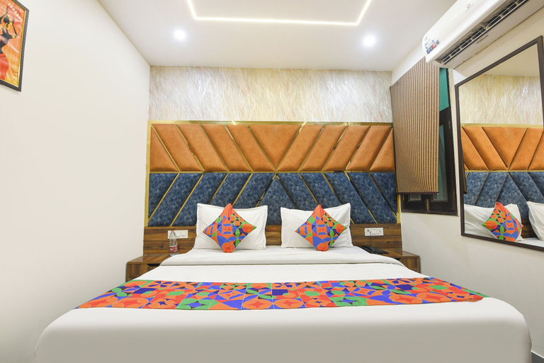 Room 4, Fabhotel D Crown, Delhi