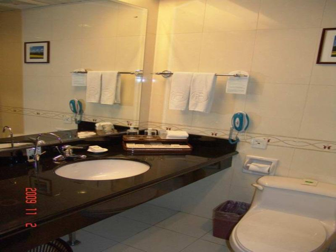 Bathroom, Fu Sheng Hotel, Qingdao