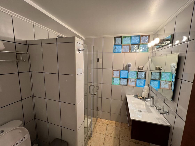 Bathroom 4, Hotel Panamericano, Santiago