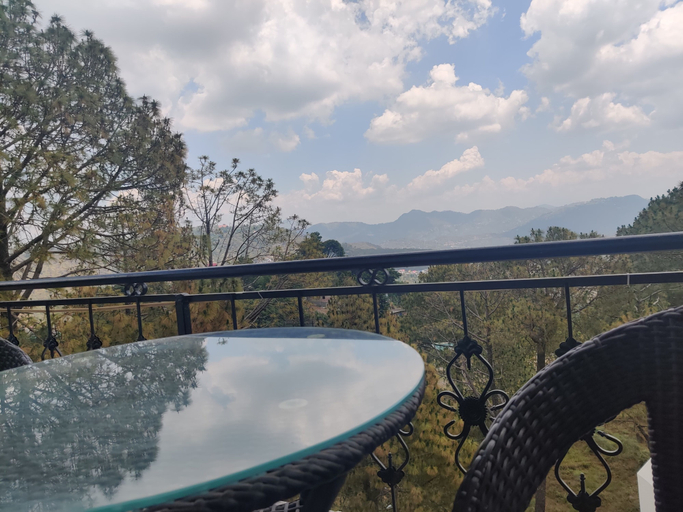 Room 5, Hotel Heaven & Hills Kasauli, Solan