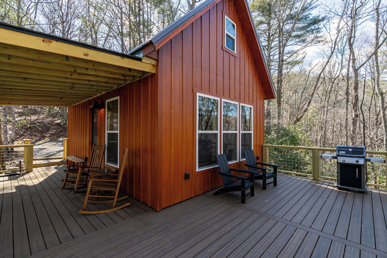 Interior 3, Retreat at Riverbend, Ashe