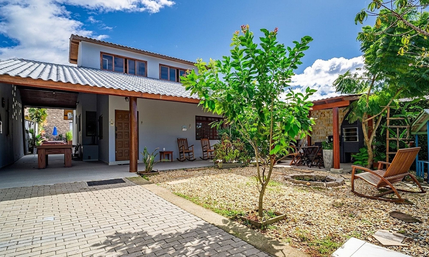 Property grounds 2, House With Pool Near the Beach Jde792, Florianopolis