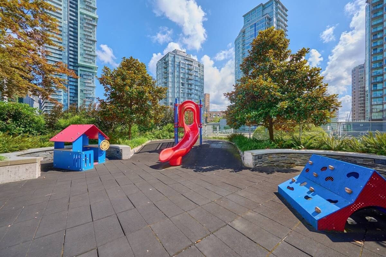 Children's area, Modern Corner 2 BR with Spa, Greater Vancouver