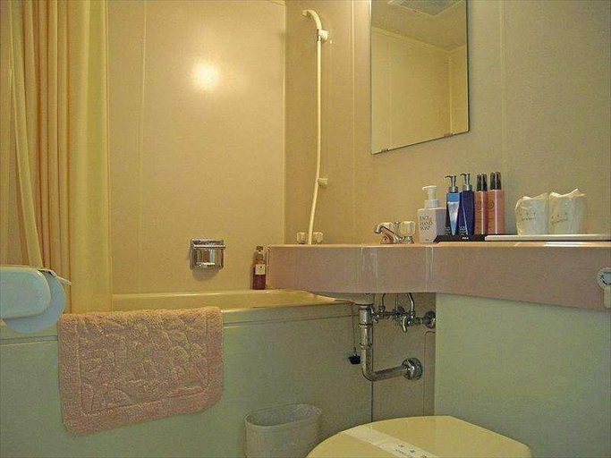 Bathroom 3, Taishakukyou Kanko Hotel Kinsaikan, Shōbara