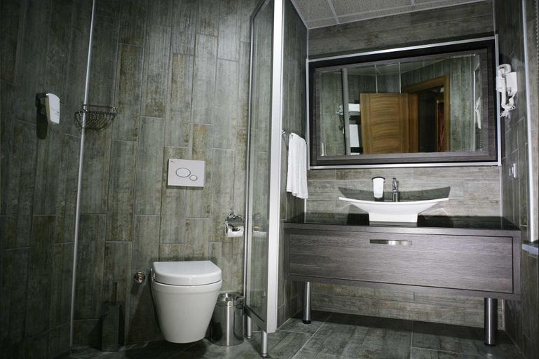 Bathroom, Rey Manes Hotel, Salihli
