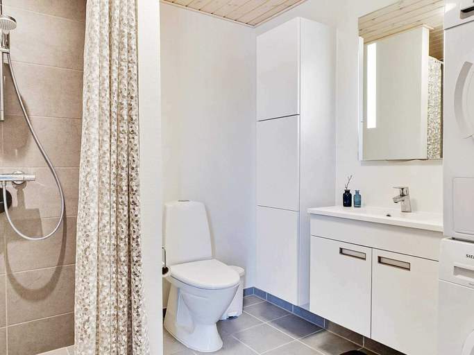 Bathroom 4, 5 Star Holiday Home in Grenaa, Norddjurs