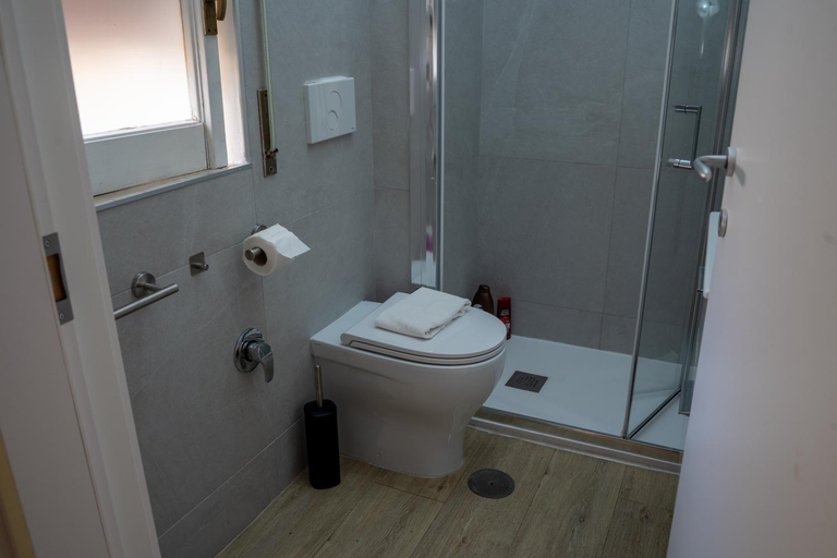 Bathroom 5, b&b 10 mt dal duomo, Benevento