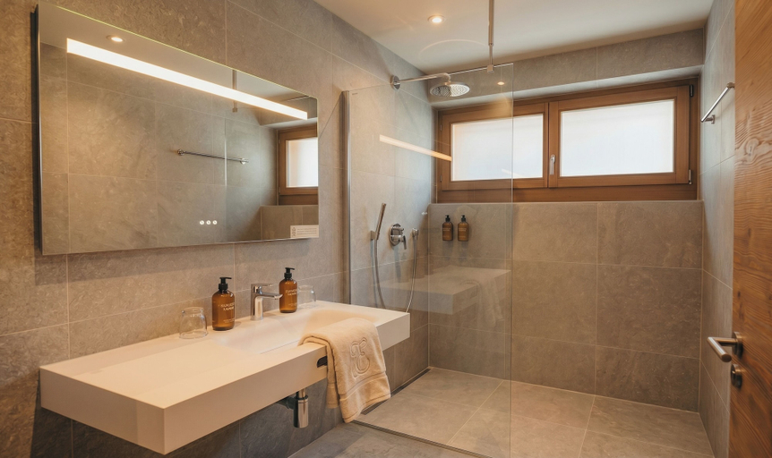 Bathroom 4, Eringer Hotel, Hérens