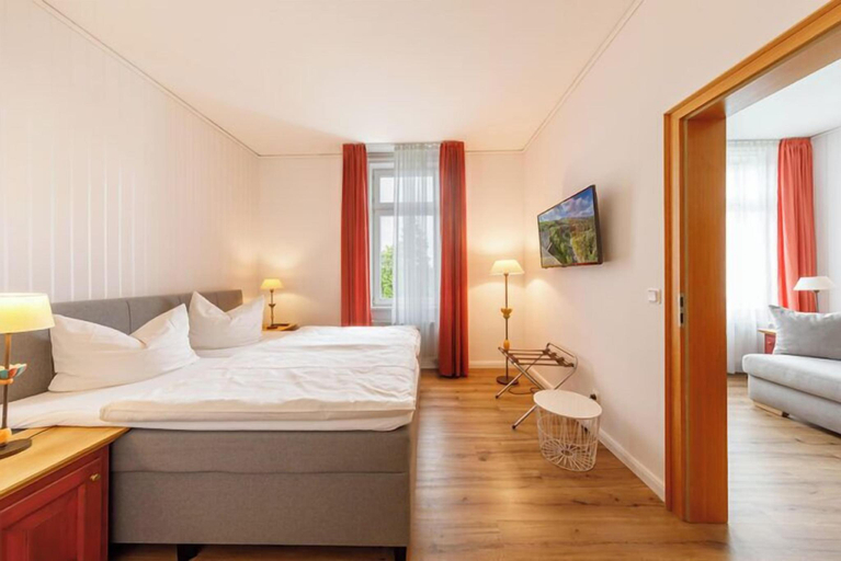 Bedroom 2, Der Kräuterhof, Harz